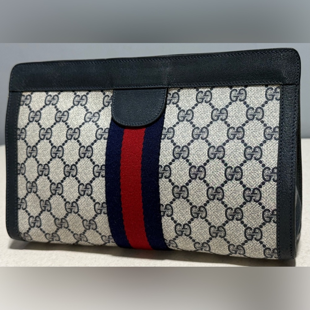 GUCCI Vintage GG Canvas Sherry Line Clutch - Picture 2 of 16